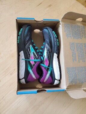Brooks Women's Ghost 8 Shoe Box - Blue and White